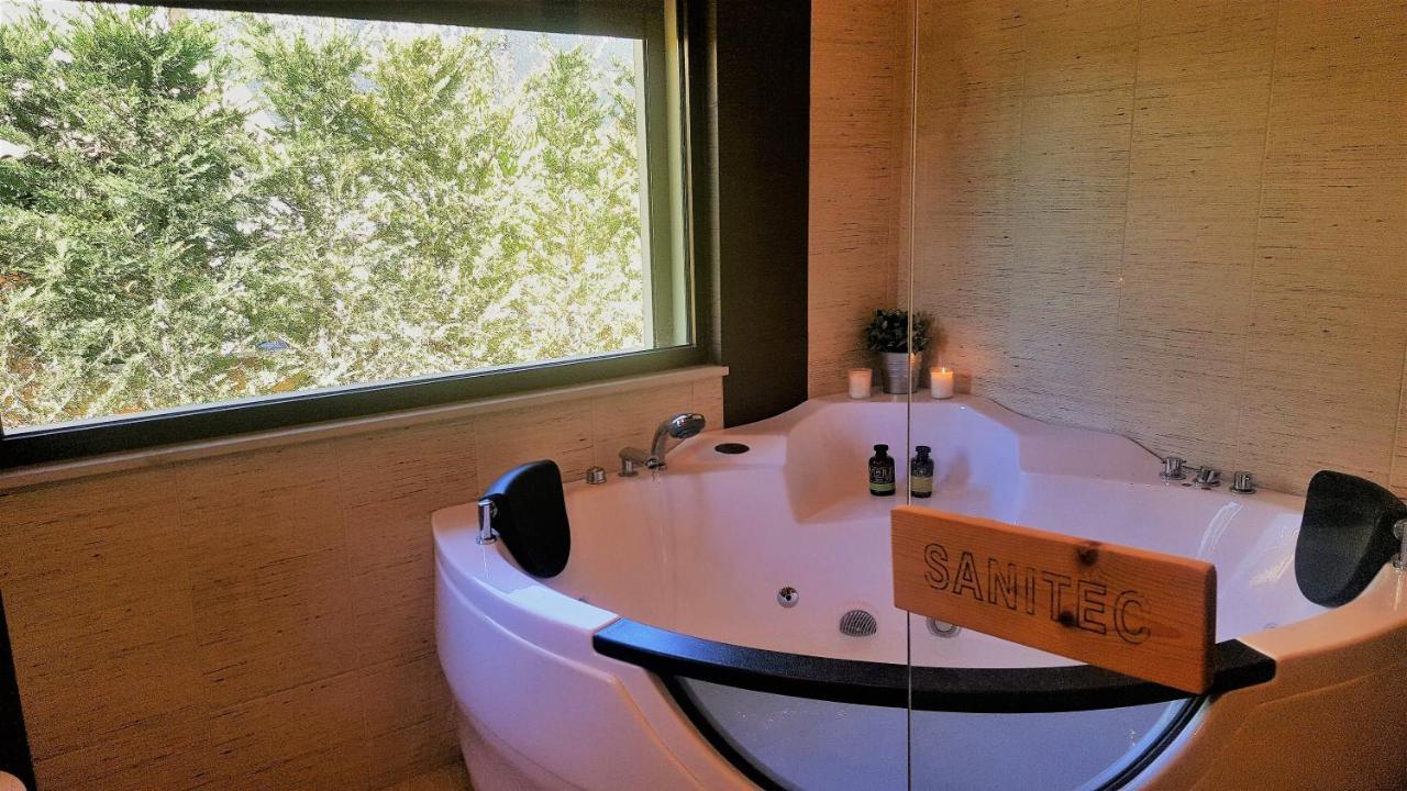 Mountain Chalet Livadi アラコバ エクステリア 写真
